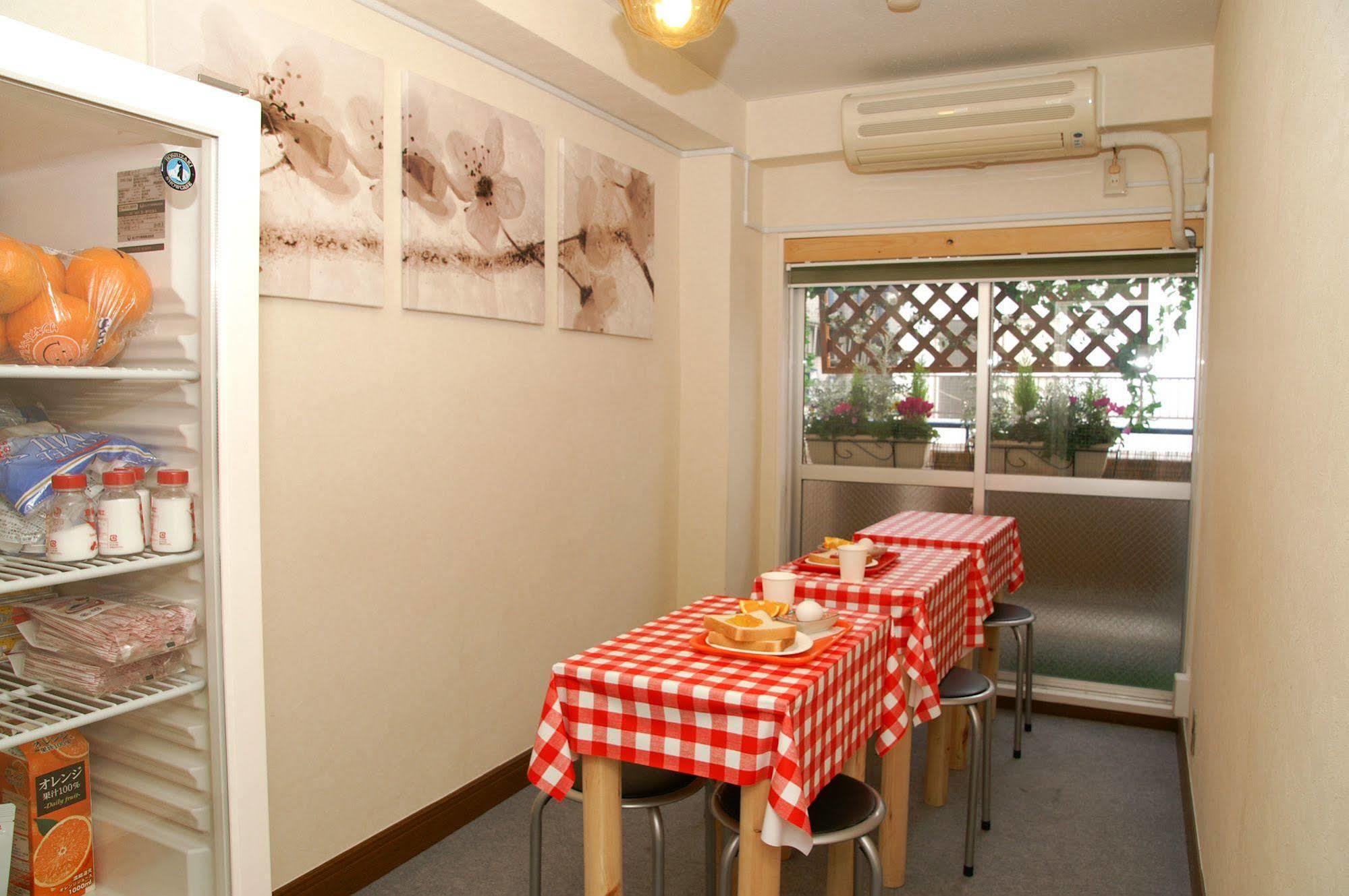Hostel Zen Yokohama  Buitenkant foto